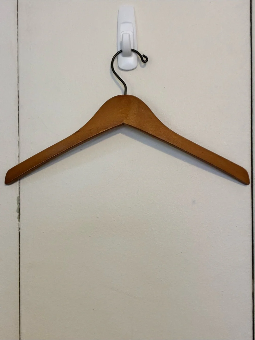 Brooks Brothers Golden Fleece Brown Wooden Hanger-Flat Iron Store